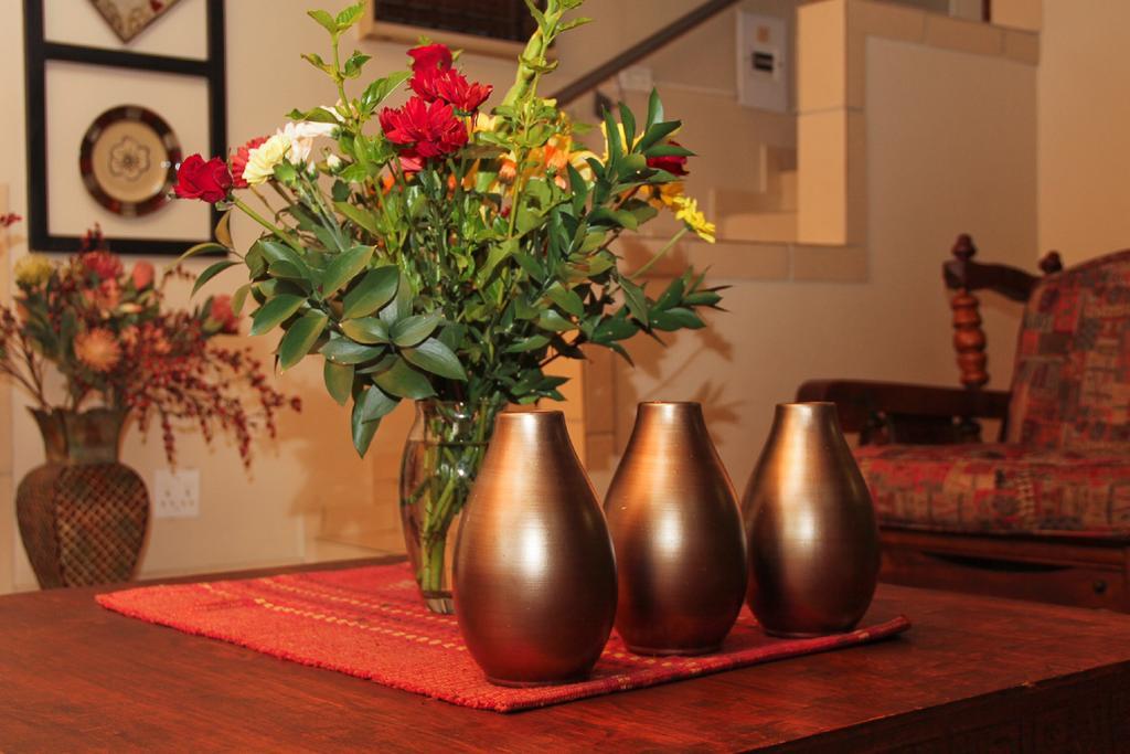 Rustenburg Guesthouse ภายนอก รูปภาพ